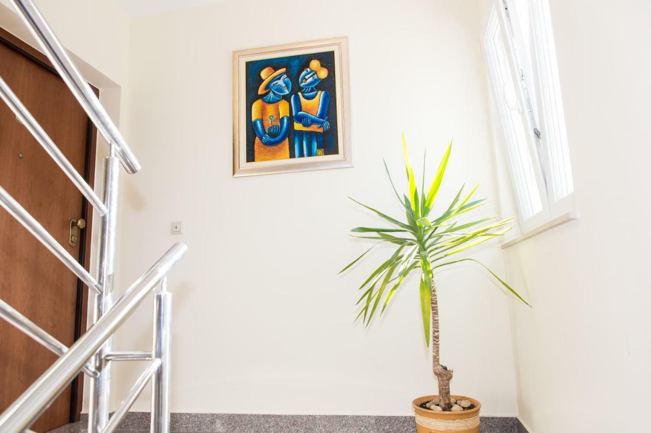 Apartments Silvije مارينا المظهر الخارجي الصورة